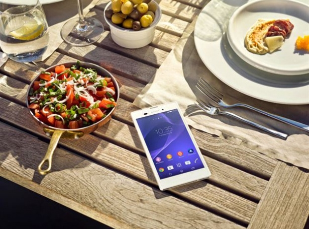 Dünyanın en ince 5.3 inç ekranlı telefonu 13