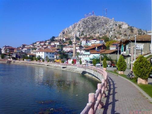 Nüfusu, il nüfuslarından büyük ilçeler 98