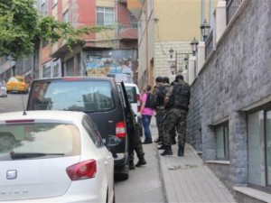 Okmeydanı abluka altında