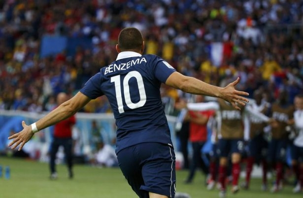 Fransa Benzema'yla güle oynaya... 16