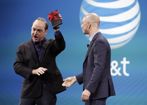 Amazon, ilk akıllı telefonu 'Fire Phone'nu tanıttı 13