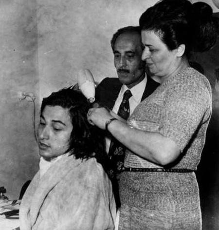 Ünlülerin hiç görmediğiniz aile albümleri 15