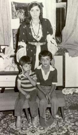 Ünlülerin hiç görmediğiniz aile albümleri 30