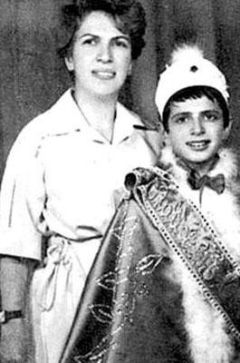 Ünlülerin hiç görmediğiniz aile albümleri 50