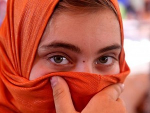 Çatışmaların ortasında kalan masum yüzler