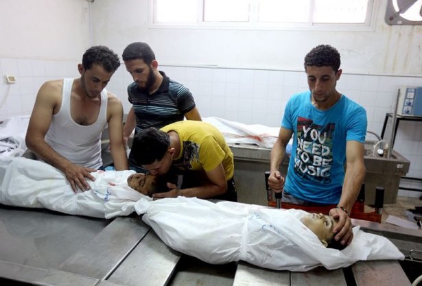 İsrail Gazze'yi yine kana buladı 37