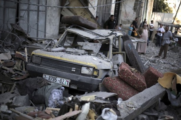 Gazze'de füze sivillerin üzerine böyle düştü 9