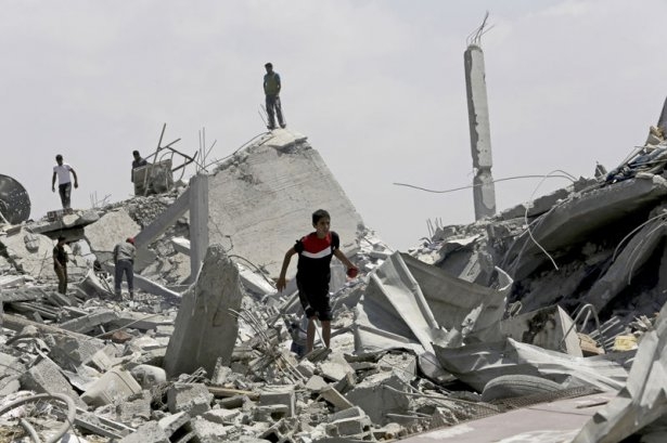 Bombardımanın ardından Gazze 24