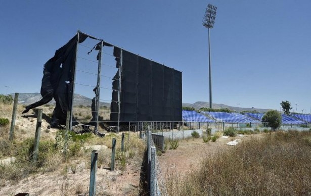 Çöplüğe dönen tesisler! 10