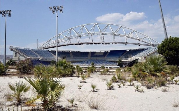 Çöplüğe dönen tesisler! 8