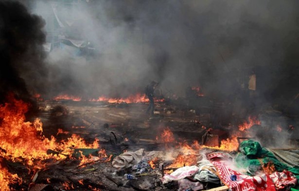 Rabia katliamının acı fotoğrafları 11