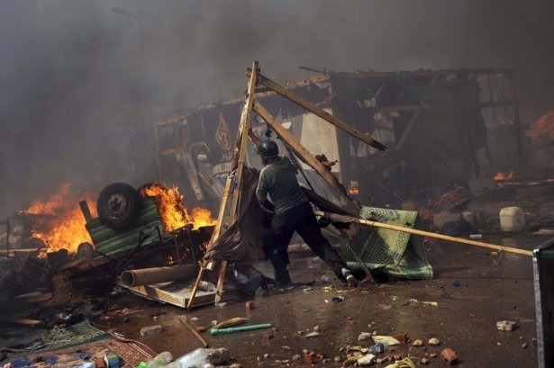 Rabia katliamının acı fotoğrafları 52