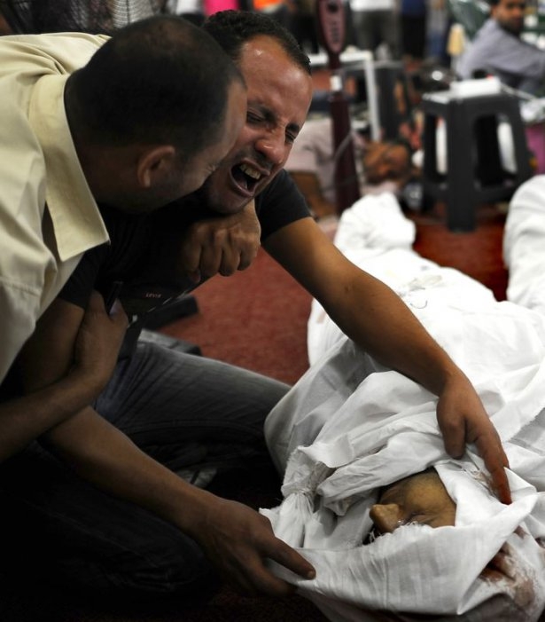 Rabia katliamının acı fotoğrafları 59