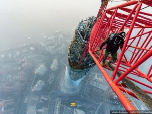 Gökyüzüne yürüyorlar