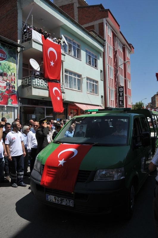 Şehit teğmen ve uzman çavuşa veda 14