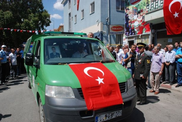 Şehit teğmen ve uzman çavuşa veda 22