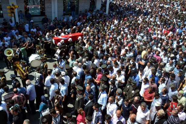 Şehit teğmen ve uzman çavuşa veda 48