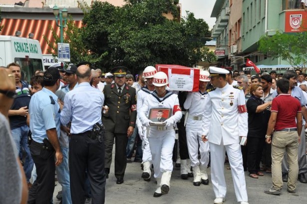 Şehit teğmen ve uzman çavuşa veda 60