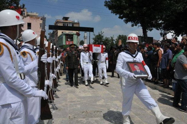 Şehit teğmen ve uzman çavuşa veda 73