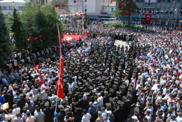 Şehit teğmen ve uzman çavuşa veda 9