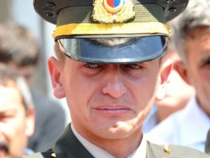 Şehit teğmen ve uzman çavuşa veda