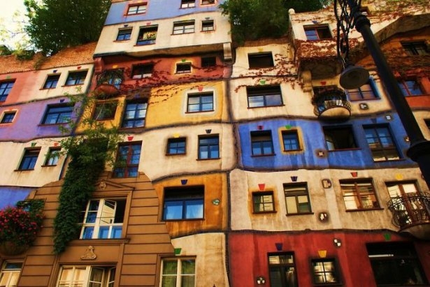 Dünyanın en güzel renkli evleri 1