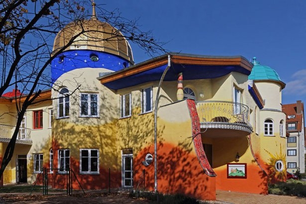 Dünyanın en güzel renkli evleri 35