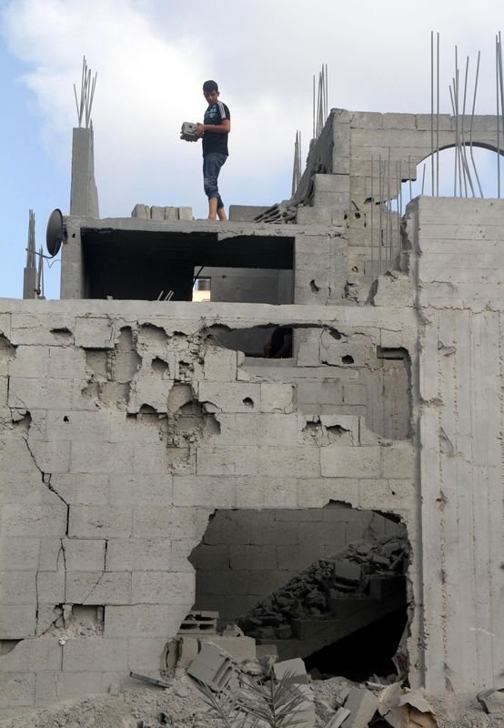 İsrail'in roketleri Gazze'ye yağıyor 11
