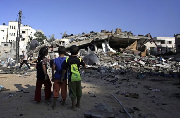 İsrail'in roketleri Gazze'ye yağıyor 16