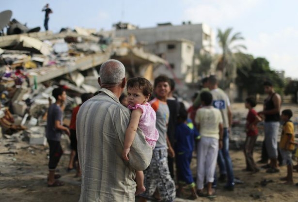 İsrail'in roketleri Gazze'ye yağıyor 41