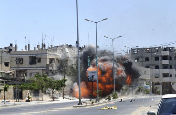 İsrail'in roketleri Gazze'ye yağıyor 5