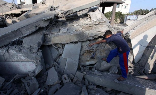 İsrail'in roketleri Gazze'ye yağıyor 52