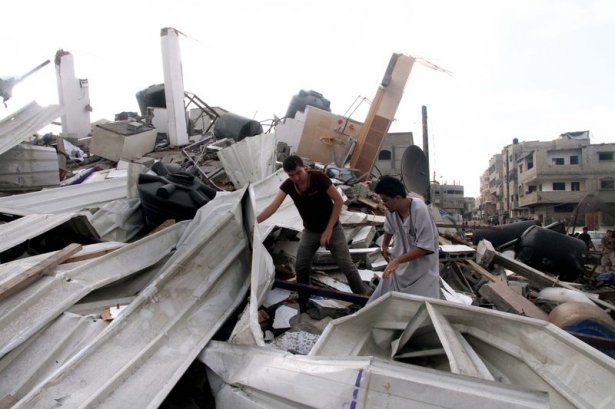 İsrail'in roketleri Gazze'ye yağıyor 56