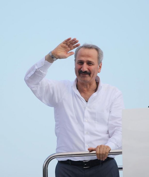 Ak Parti hükümeti ve bakanları 65