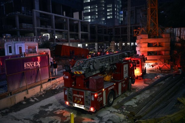 Asansör 32. kattan zemine çakıldı: 10 ölü 25