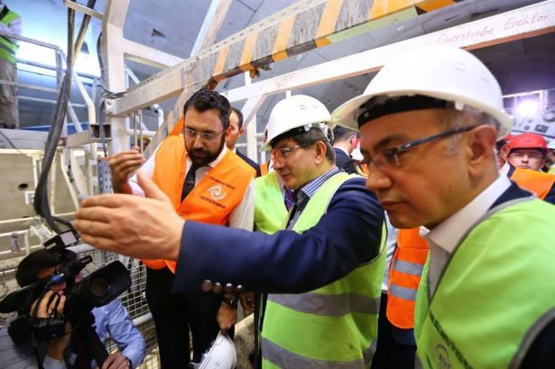 Başbakan Davutoğlu, Avrasya Tüneli'ni denetledi 2