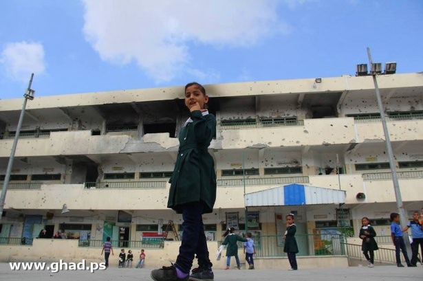 Gazze'nin yıkık sınıflarında ilk ders 31