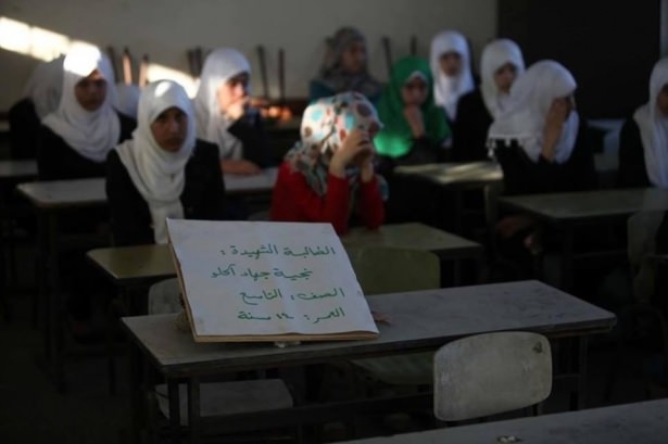 Gazze'nin yıkık sınıflarında ilk ders 4