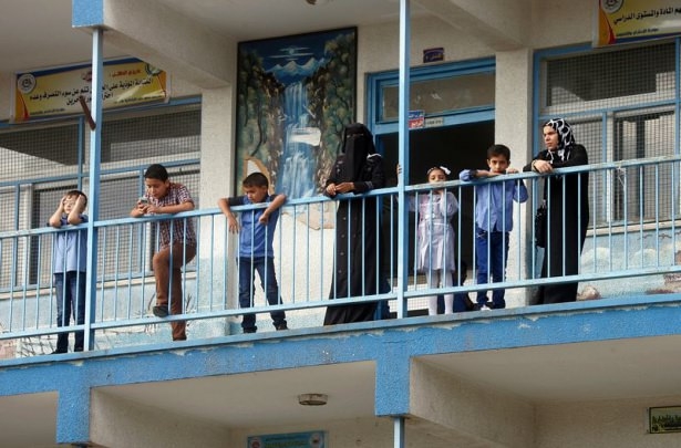 Gazze'nin yıkık sınıflarında ilk ders 9