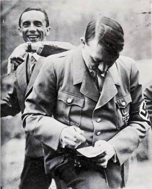 Hitler ve görmediğiniz fotoğrafları 29
