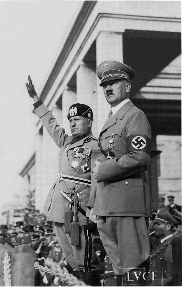 Hitler ve görmediğiniz fotoğrafları 34