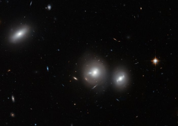 Hubble teleskopundan inanılmaz kareler 84