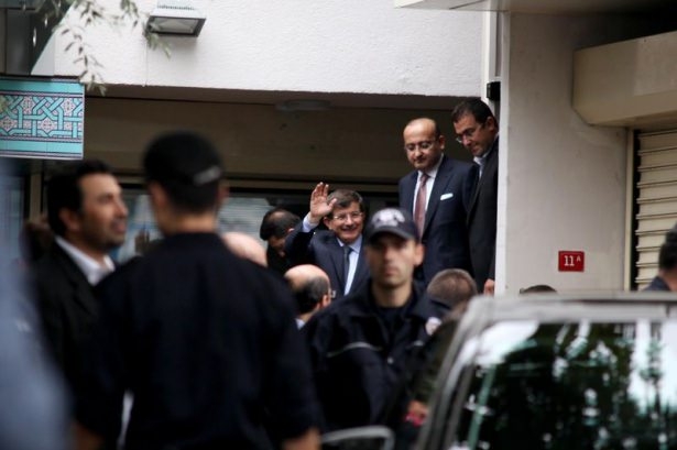 Başbakan Davutoğlu çocuklara harçlık dağıttı 12