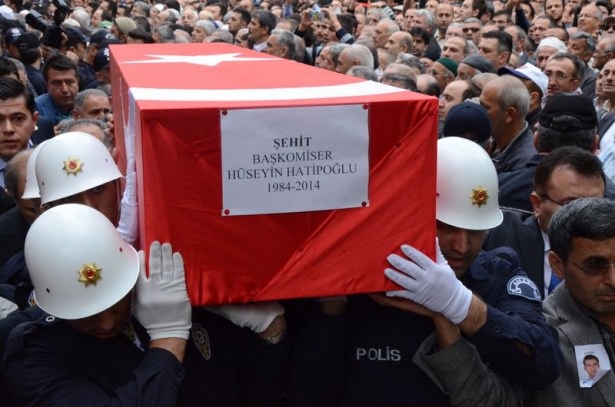 Şehit başkomiser son yolculuğuna uğurlandı 11