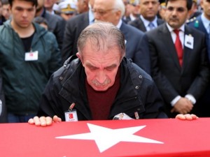 Şehit polisler son yolculuğuna uğurlandı