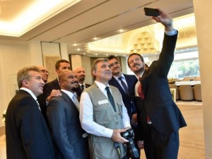 Siyasi liderlerin gülümseten fotoğrafları