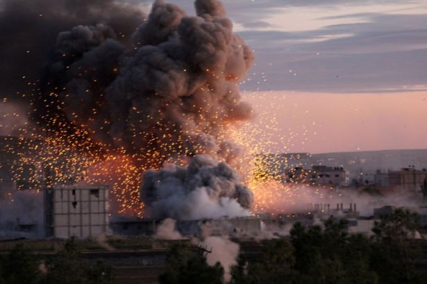 IŞİD Kobani'yi alev topuna çevirdi 10