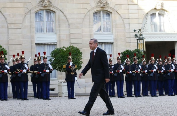 Cumhurbaşkanı Erdoğan Fransa'da 1