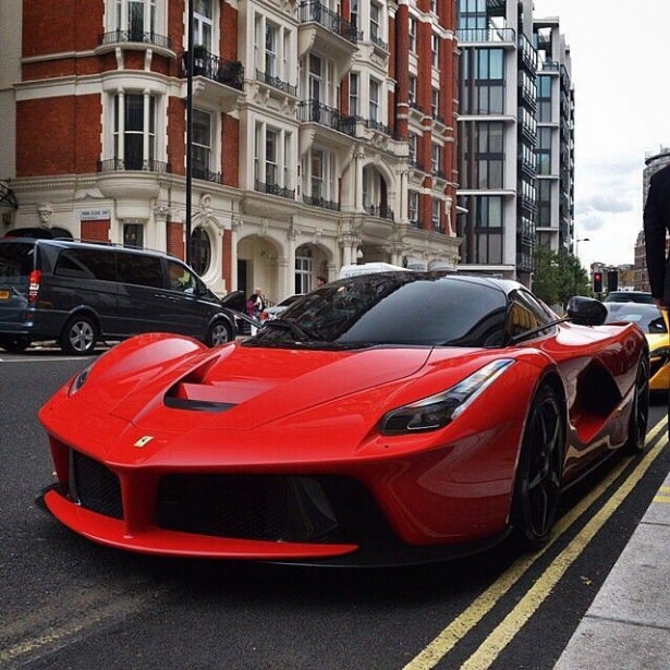 Görenleri hayran bırakan otomobiller 15