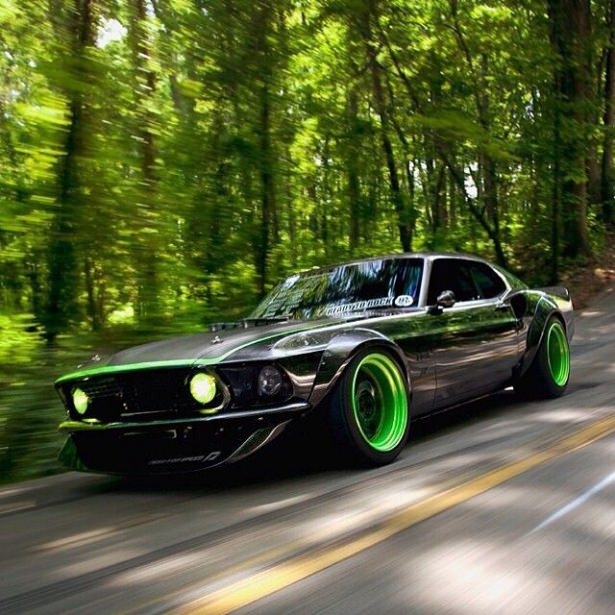 Görenleri hayran bırakan otomobiller 22